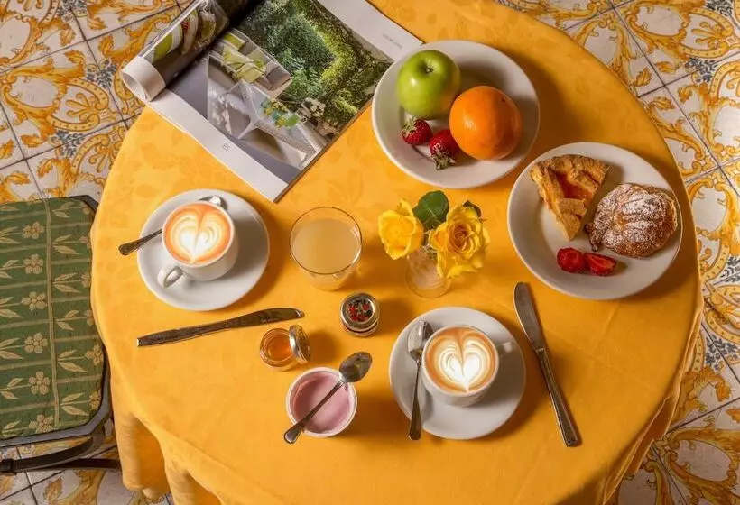 Fotos del hotel Villa Grazioli:  3