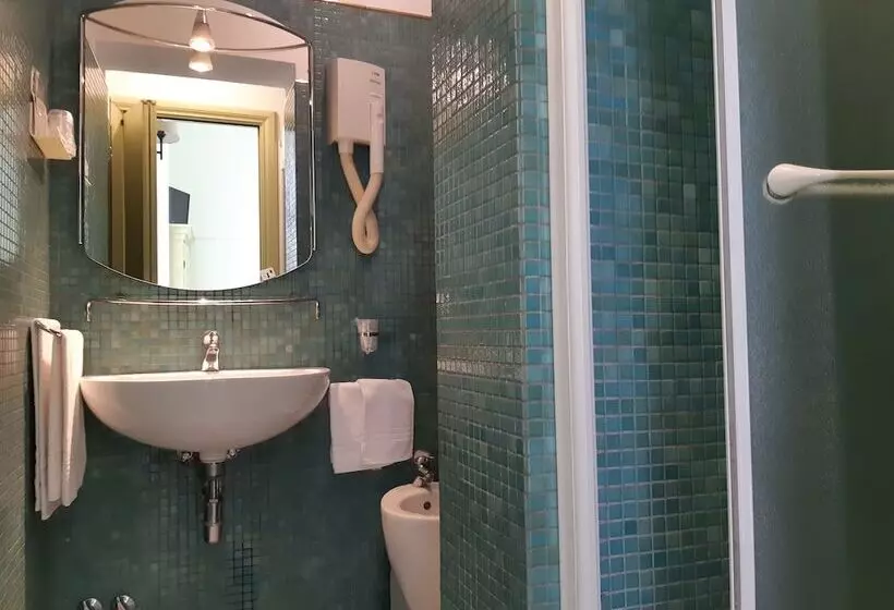 Fotos del hotel Lilium:  17