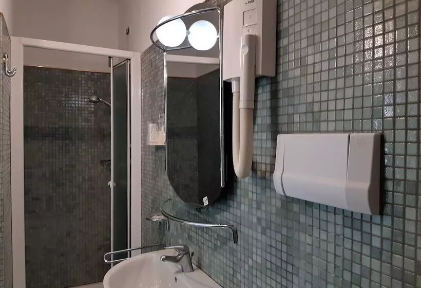 Fotos del hotel Lilium:  10