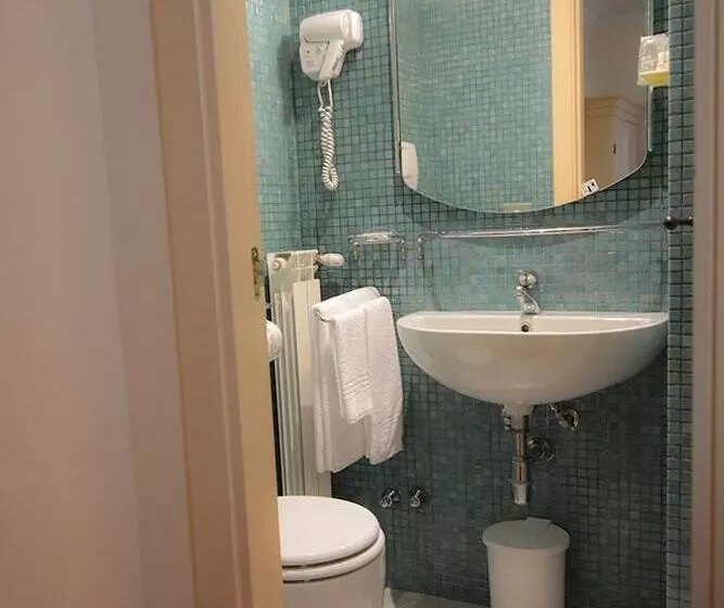 Fotos del hotel Lilium:  13