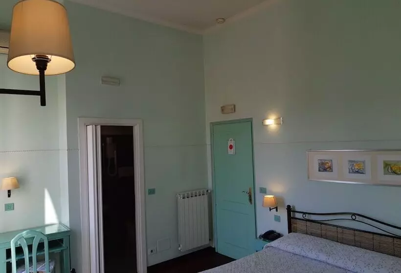 Fotos del hotel Lilium:  23