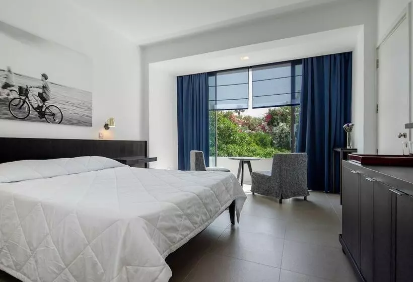 Fotos del hotel Almyra:  5