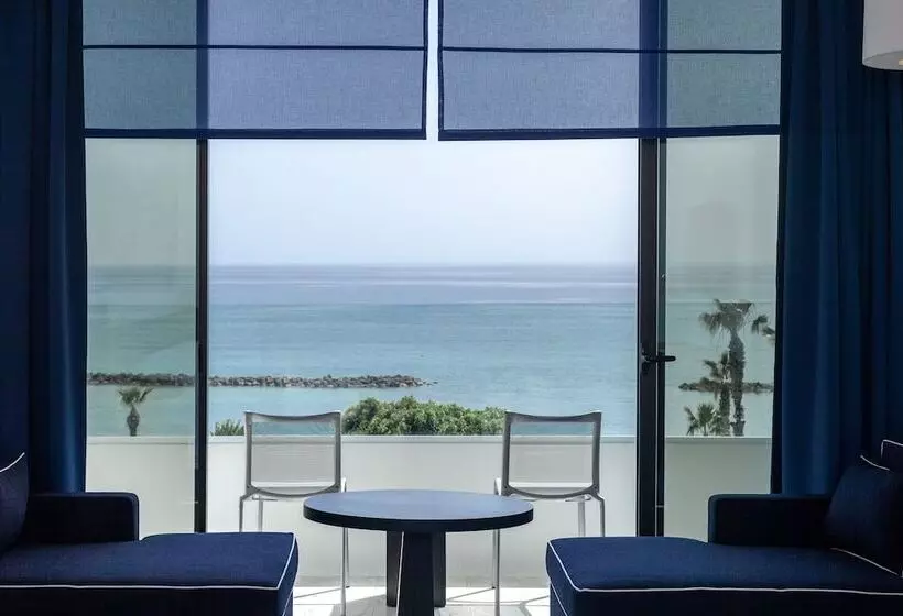 Fotos del hotel Almyra:  10