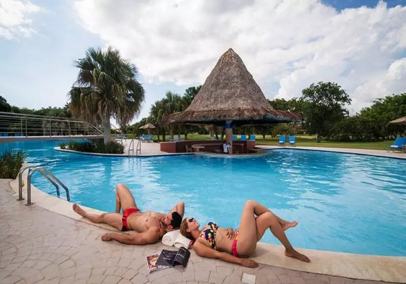 Fotos del hotel Hodelpa Garden Suites:  38