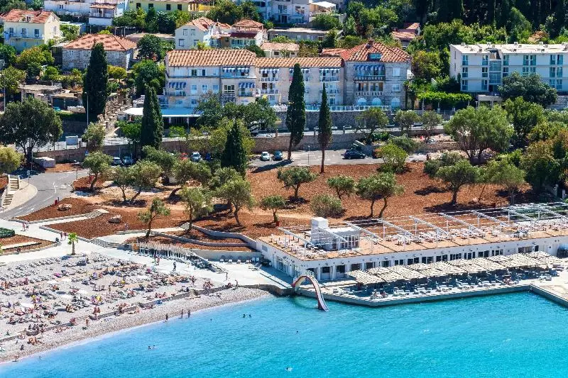 Fotos del hotel Komodor:  19