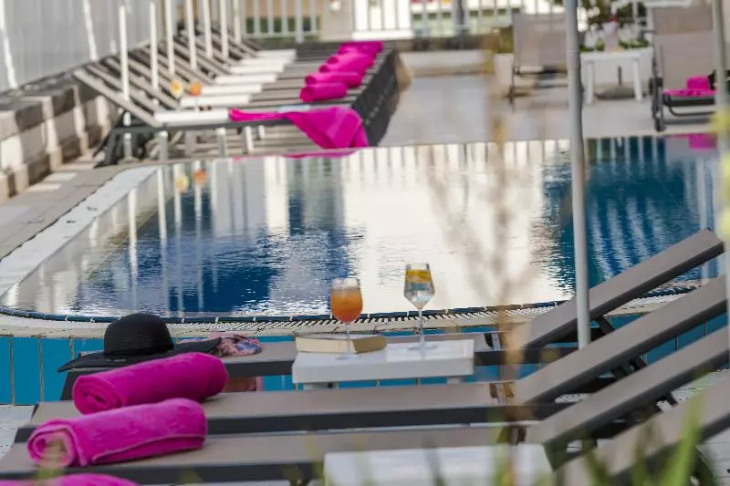 Fotos del hotel Komodor:  22