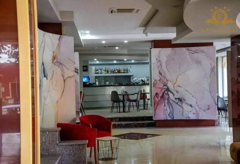 Fotos del hotel New Royal:  12