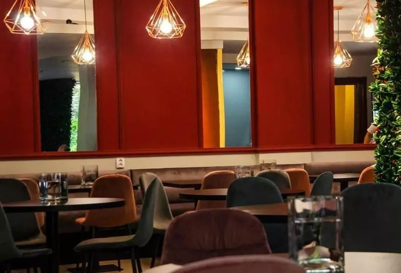 Fotos del hotel New Royal:  5