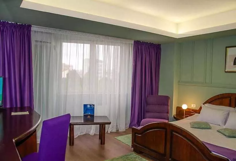 Fotos del hotel New Royal:  25