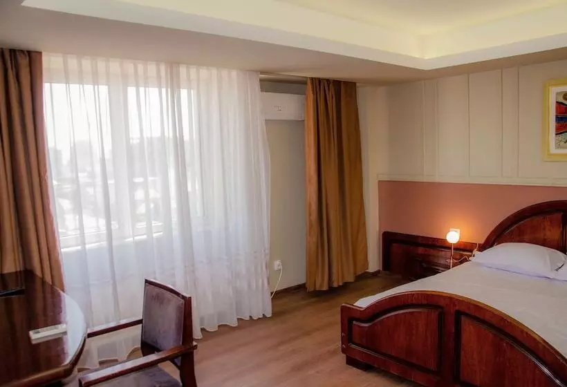 Fotos del hotel New Royal:  2