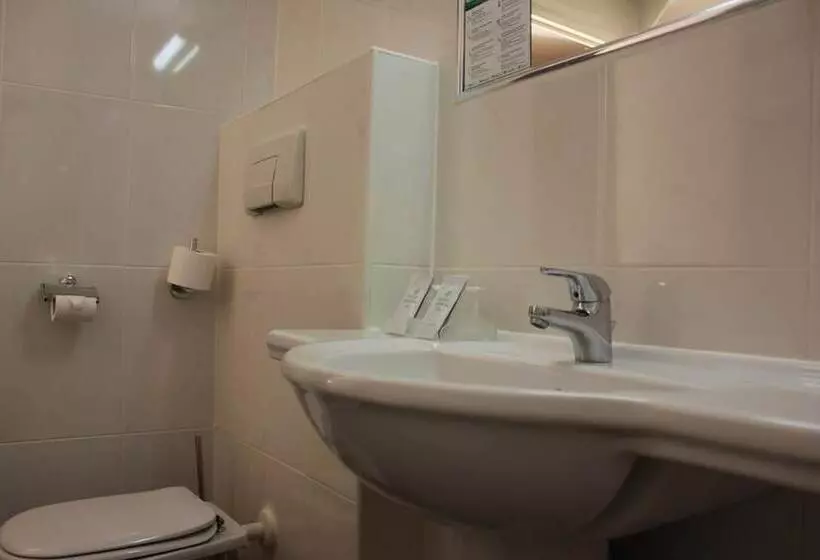 Fotos del hotel Imperial Paris:  12