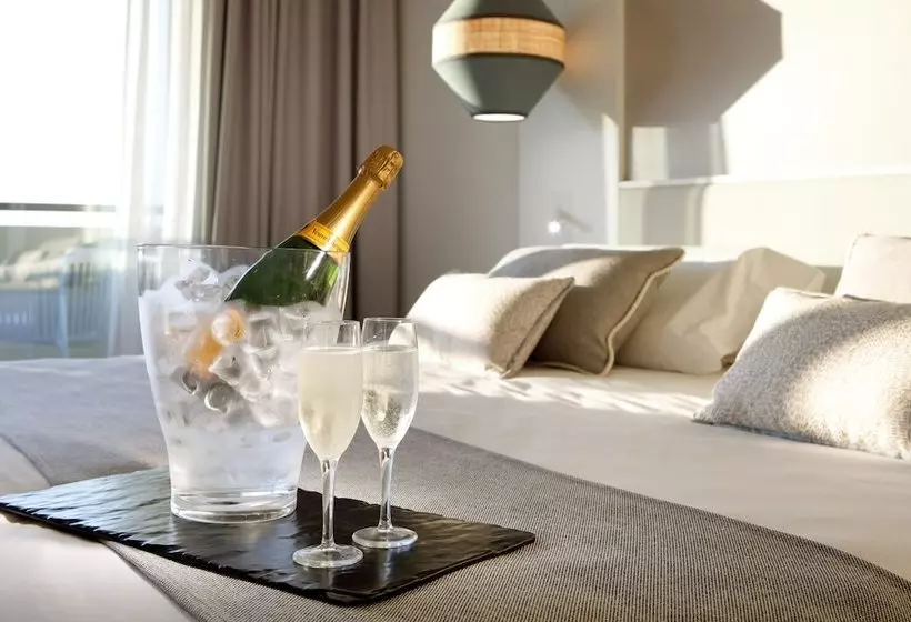 Fotos del hotel Grand Palladium Garden Beach Resort & Spa  All Inclusive:  11