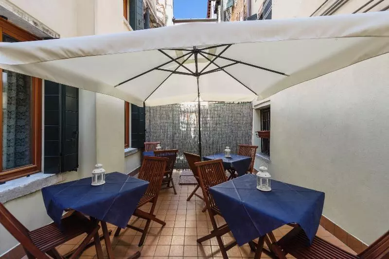 Fotos del hotel Locanda Al Leon:  3