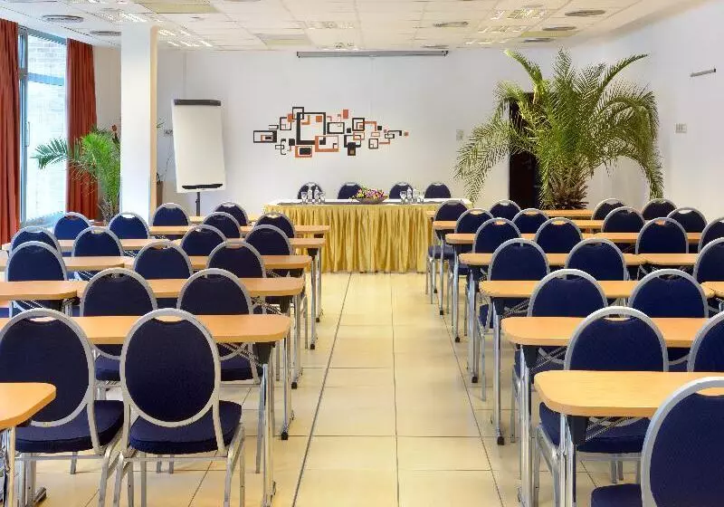 Fotos del hotel Holiday Beach Budapest Wellness  With Sauna Park:  23