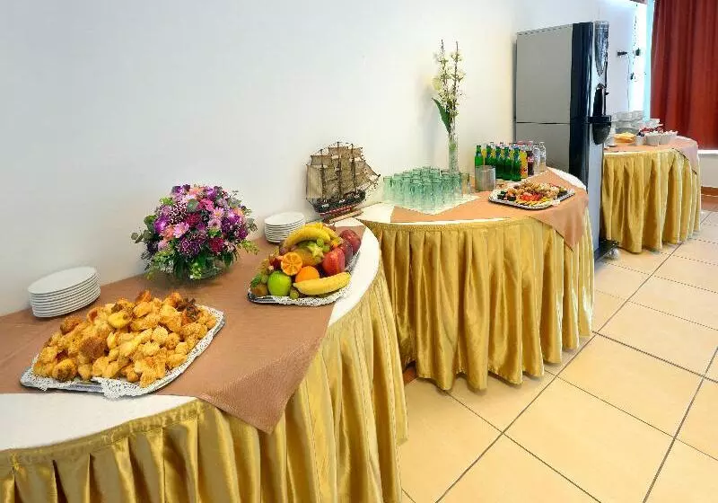 Fotos del hotel Holiday Beach Budapest Wellness  With Sauna Park:  13