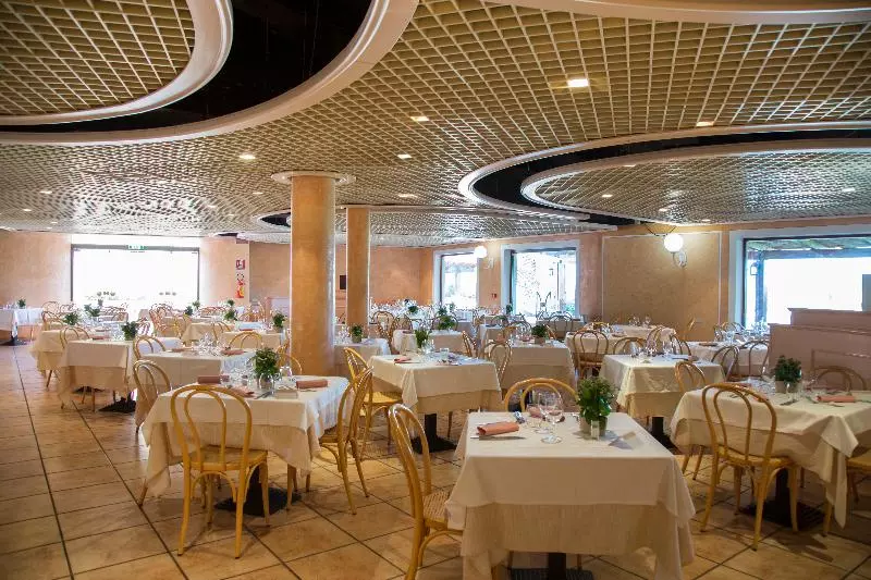 Fotos del hotel Sant Elmo Beach:  11