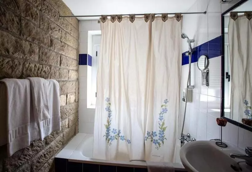 Fotos del hotel Villa De Ayerbe:  3