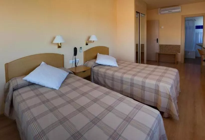 Fotos del hotel Villa De Ayerbe:  25