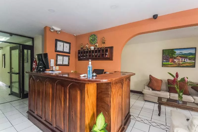 Fotos del hotel Berlor Airport Inn:  17