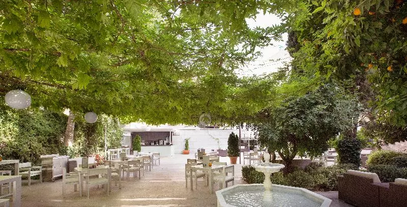 Fotos del hotel Hospes Palacio De Los Patos:  25