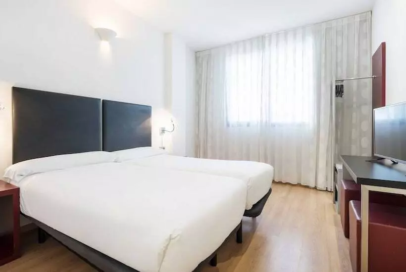 Fotos del hotel Ilunion Aqua 3:  6