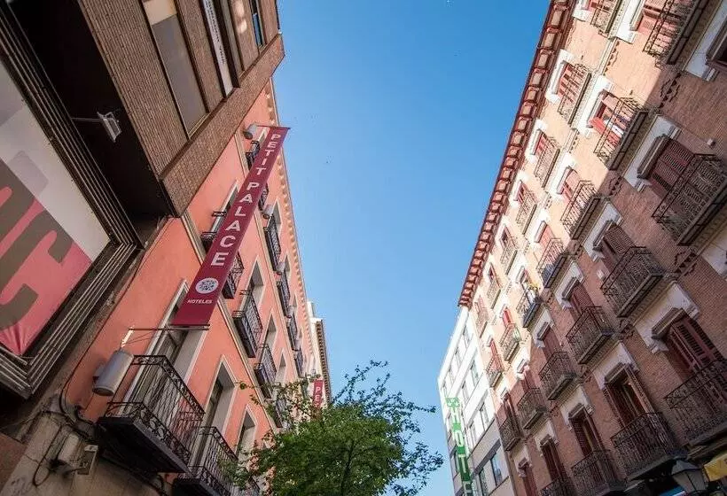 Fotos del hotel Petit Palace Tres Cruces:  11