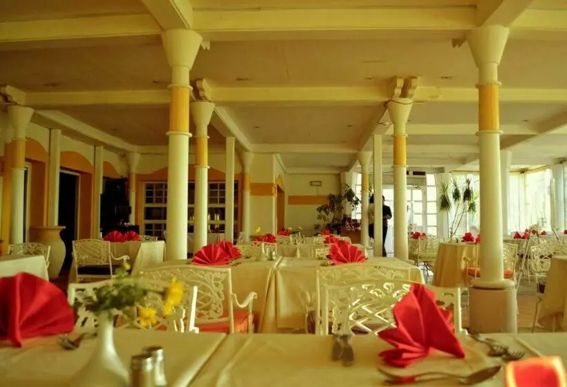 Fotos del hotel Poinciana Sharm Resort:  3