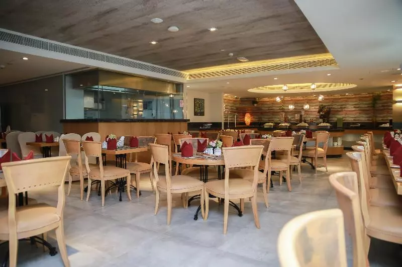 Fotos del hotel Versailles By Raviz:  8