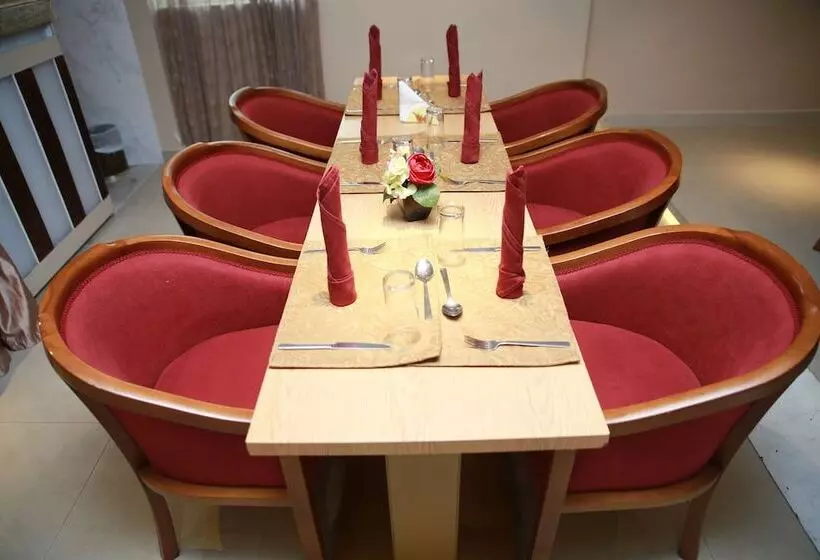 Fotos del hotel Versailles By Raviz:  45