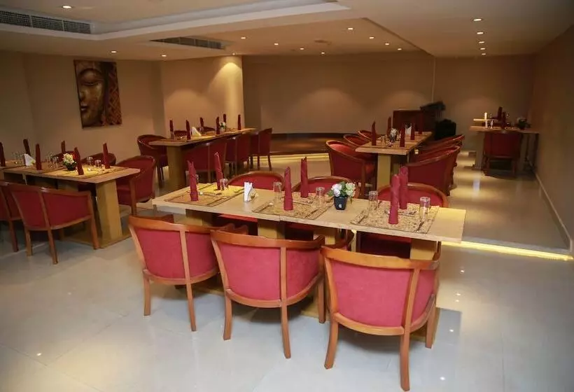 Fotos del hotel Versailles By Raviz:  49