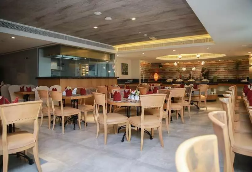 Fotos del hotel Versailles By Raviz:  54