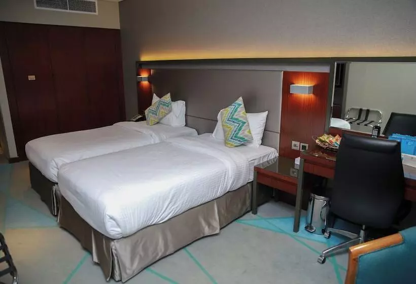 Fotos del hotel Versailles By Raviz:  35