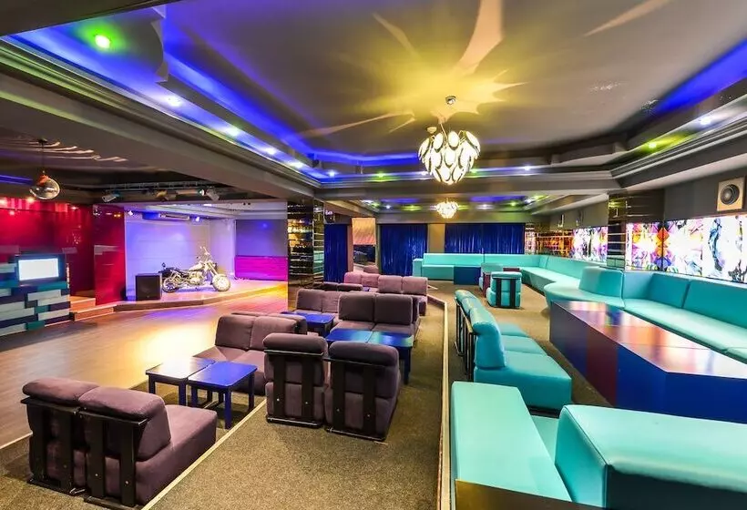 Fotos del hotel Phoenicia Grand:  6