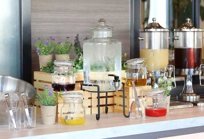 Fotos del hotel Yokohama Sakuragicho Washington:  5