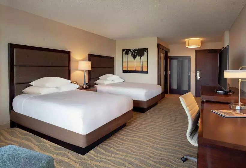 Doubletree By Hilton San Diego-mission Valley