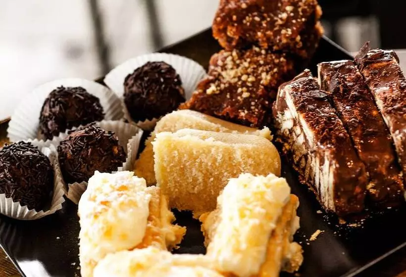 Fotos del hotel Plaza , Philian S And Resorts:  14