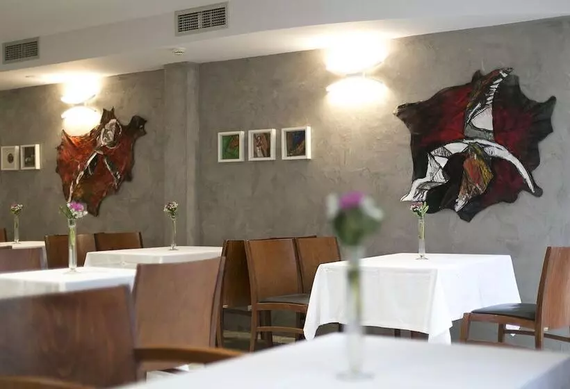 Fotos del hotel Plaza , Philian S And Resorts:  12