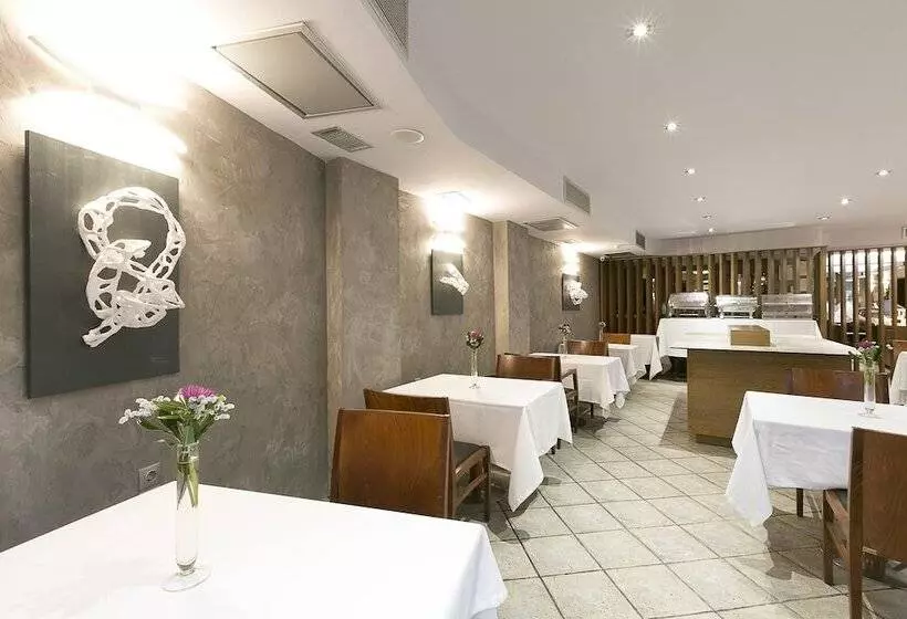 Fotos del hotel Plaza , Philian S And Resorts:  9