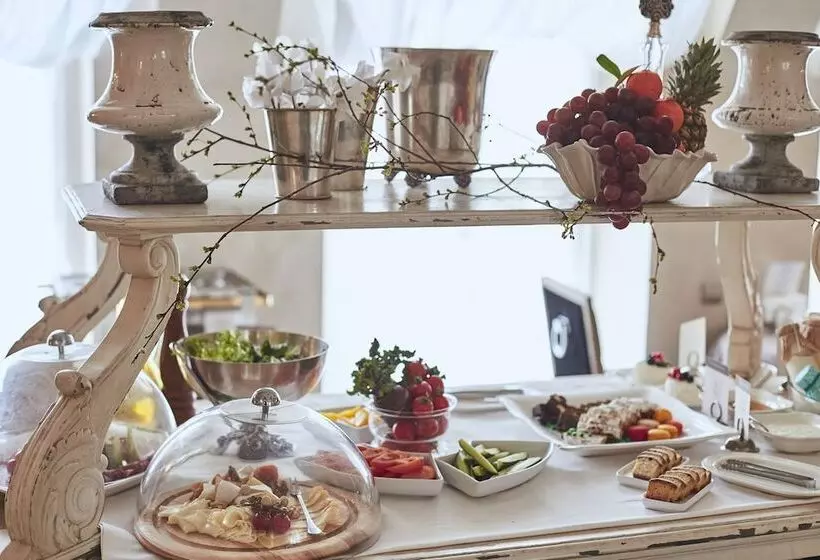 Fotos del hotel Vozdvyzhensky Boutique Hotel:  19