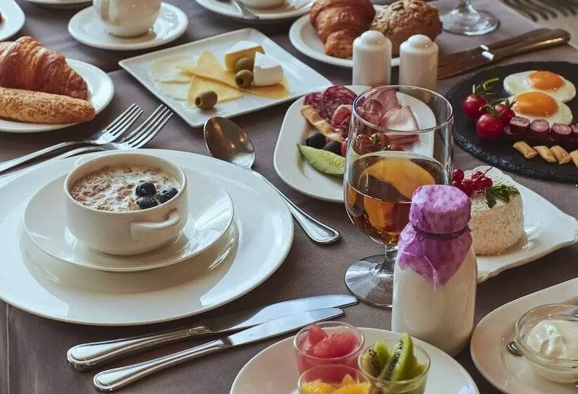 Fotos del hotel Vozdvyzhensky Boutique Hotel:  5