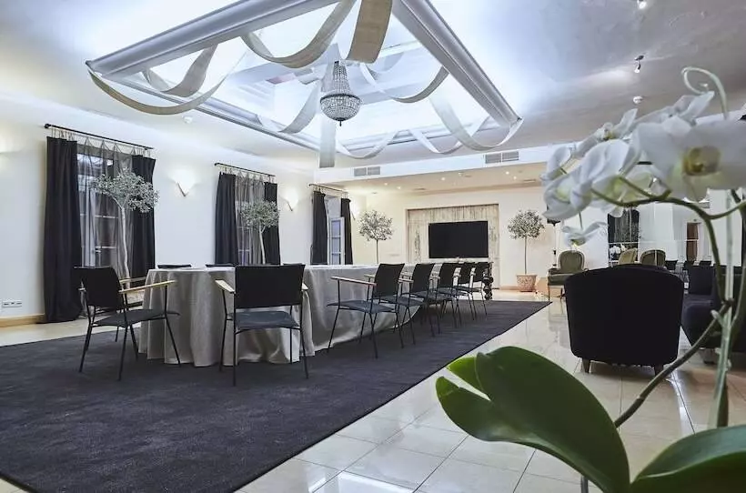 Fotos del hotel Vozdvyzhensky Boutique Hotel:  13