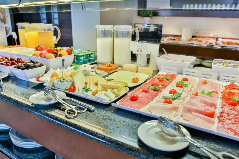 Fotos del hotel 525:  11