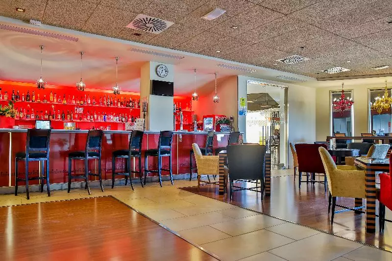 Fotos del hotel 525:  6