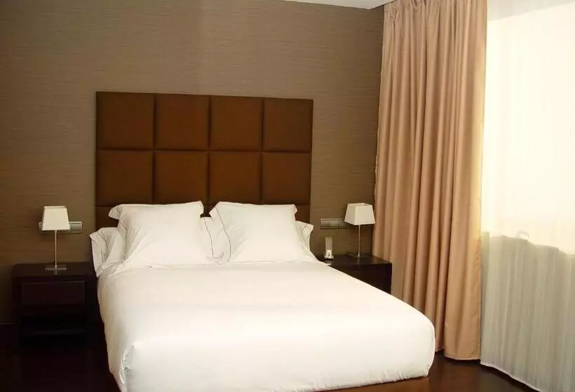 Fotos del hotel Azz Langre & Spa:  4