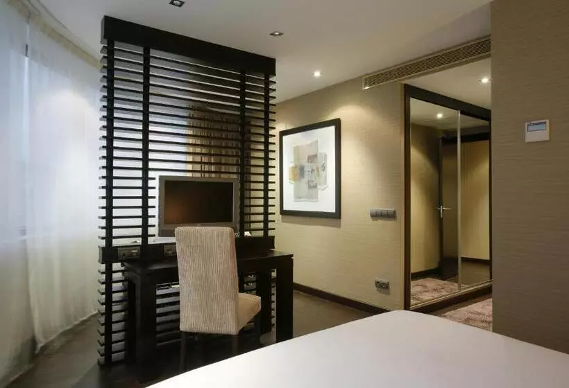 Fotos del hotel Azz Langre & Spa:  12