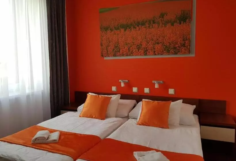 Fotos del hotel Color:  16