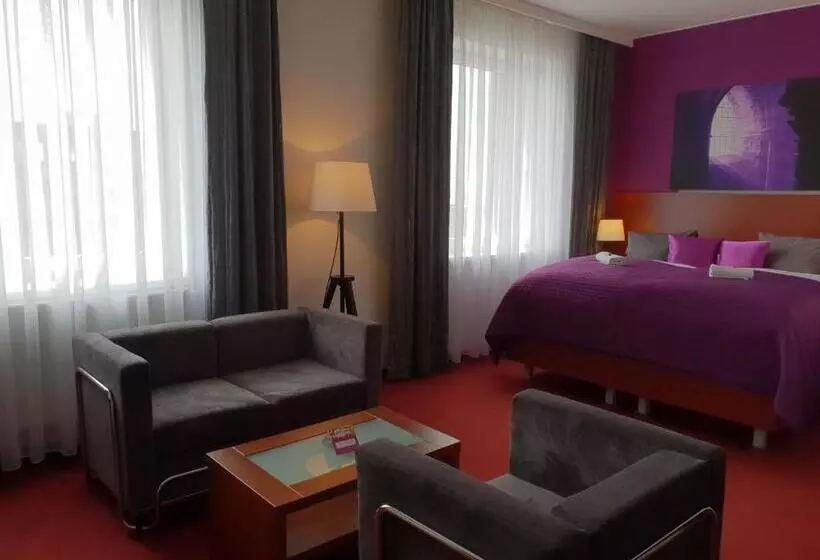 Fotos del hotel Color:  12