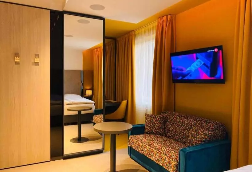 Fotos del hotel Color:  23