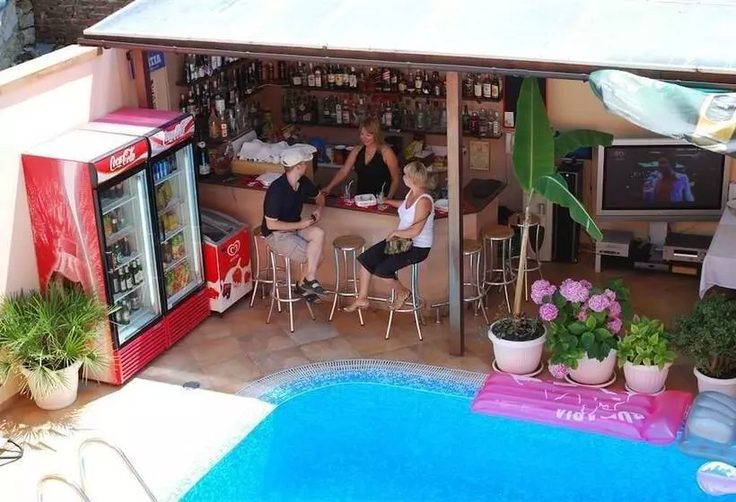 Fotos del hotel Italia:  8