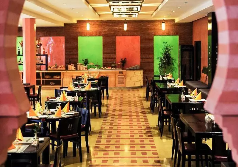 Fotos del hotel Ibis Marrakech Palmeraie:  18